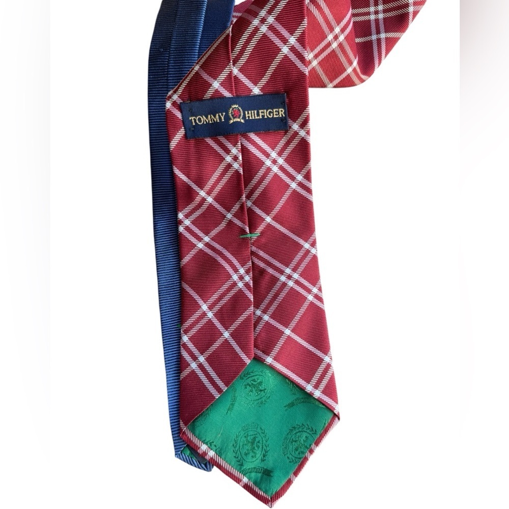 Tommy Hilfiger Red Plaid 100% Silk Neck Tie Preppy Old Money U23 - Picture 4 of 4